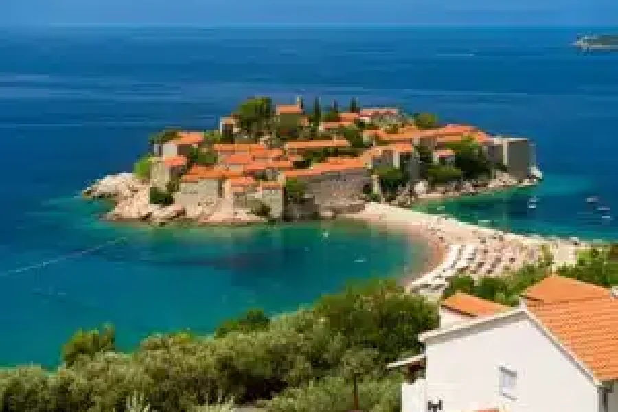 İzmir Çıkışlı Kosovalı Baştanbaşa Balkanlar Çevre Gezileri Extra Turlar ve Akşam Yemekleri Dahil 7 Gece 8 Gün